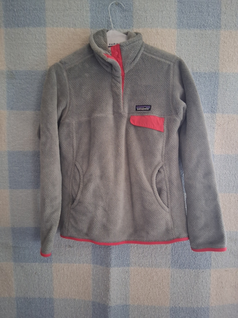 Patagonia Gray Fleece Pullover with Coral Accents Sz Small